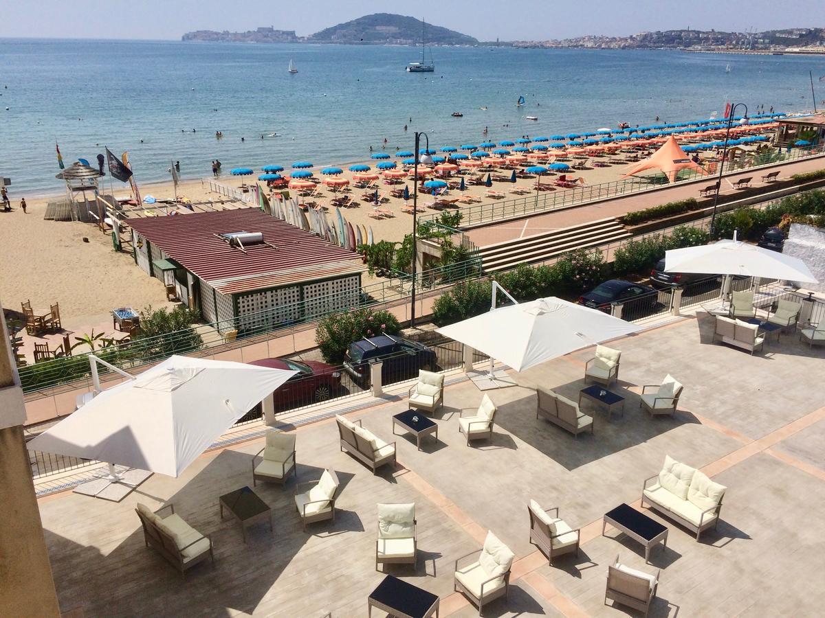 Klaton Beach Hotel Формія Екстер'єр фото