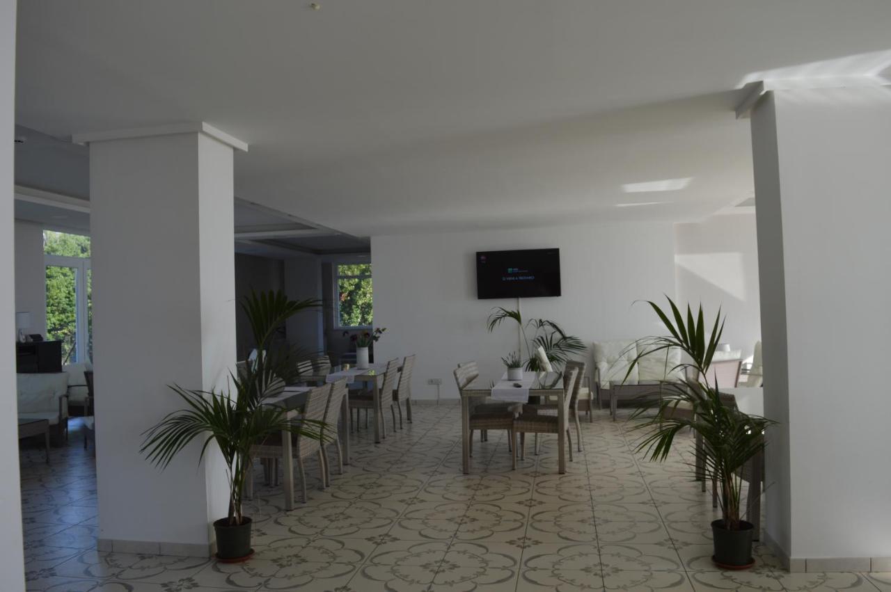 Klaton Beach Hotel Формія Екстер'єр фото